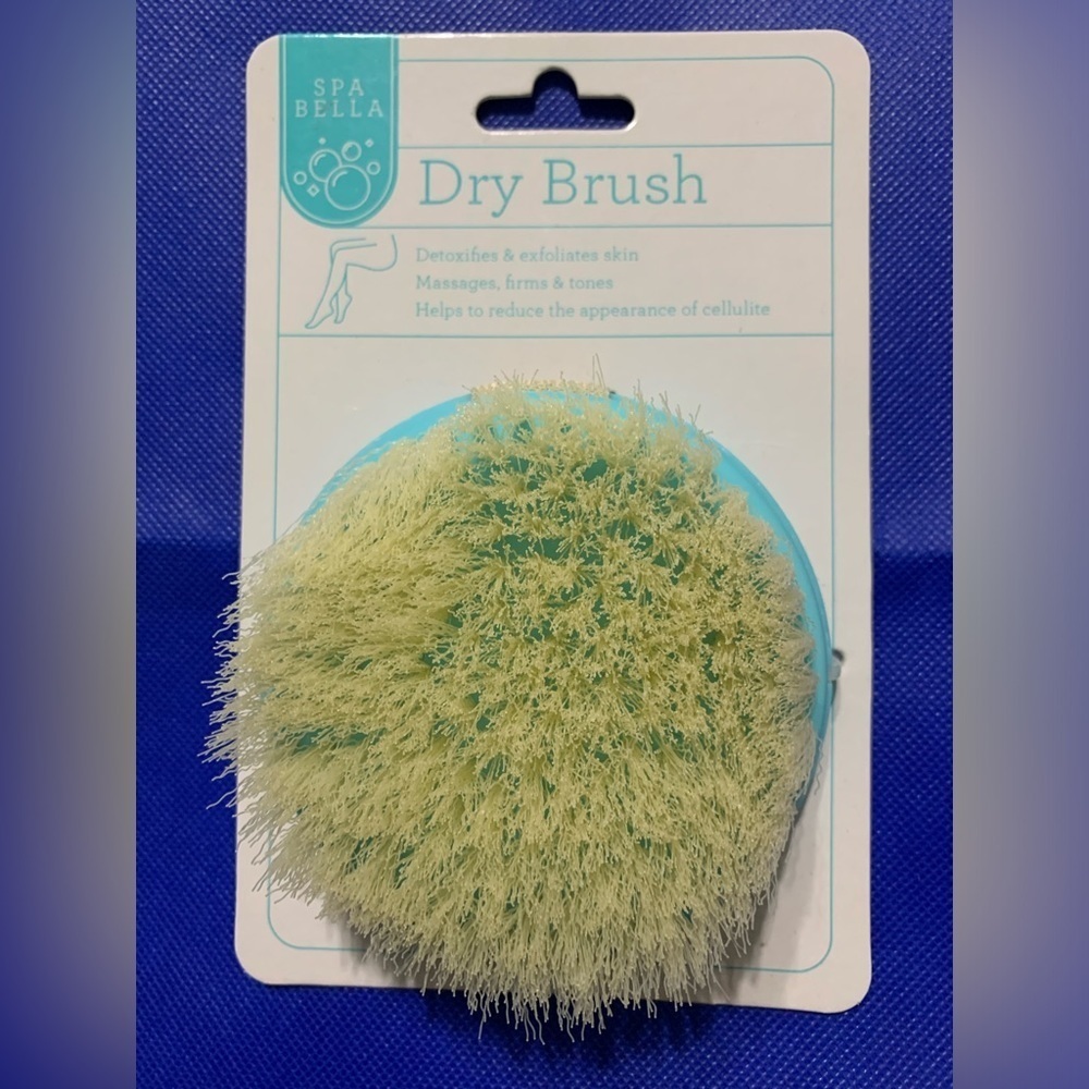 SPA BELLA DRY BRUSH for exfoliating and Detoxification of the skin. New in pkg.